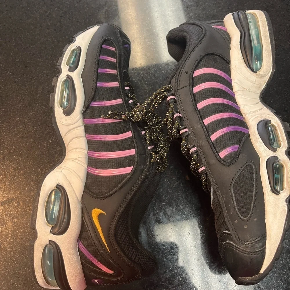 Nike Air Max Tailwind 4